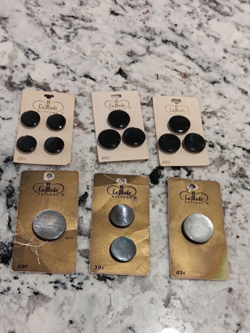 LaMode Vintage Button Cards -
